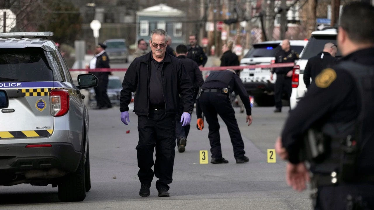 4 students shot at Pittsburgh high school, no arrests yet