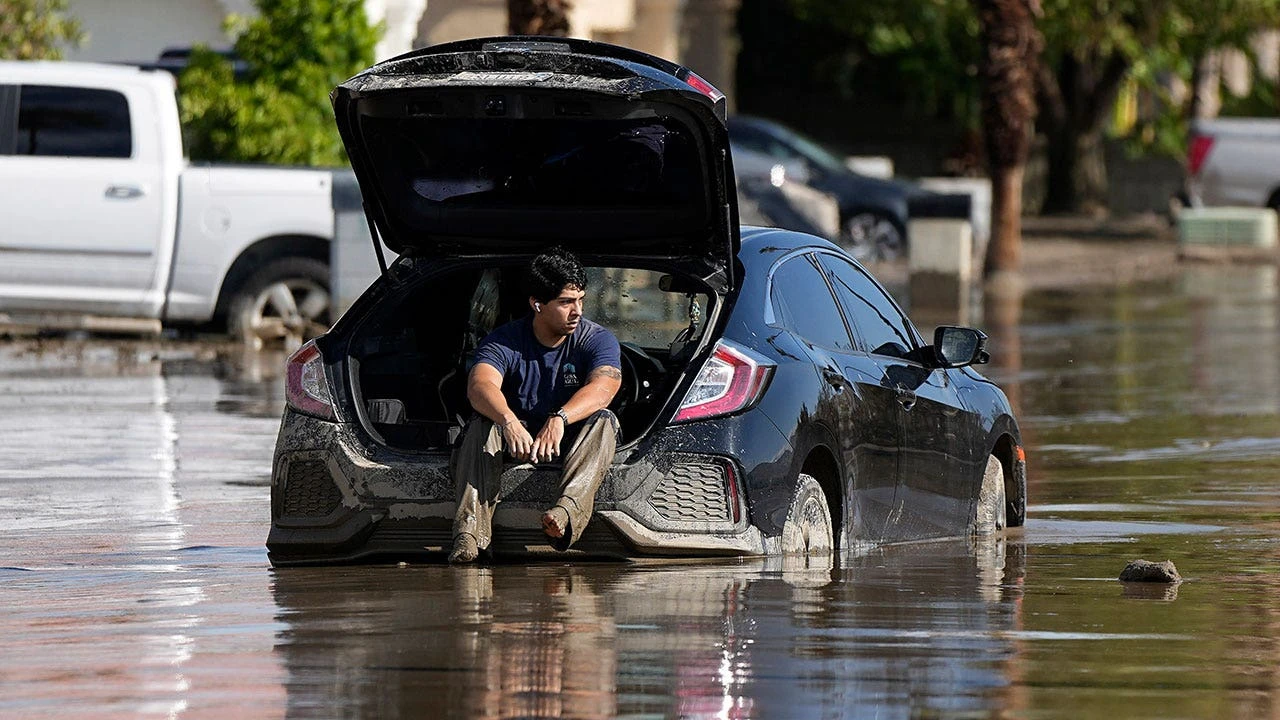 Crews begin to restore Southern California following 1st tropical storm to hit the region in 84 years