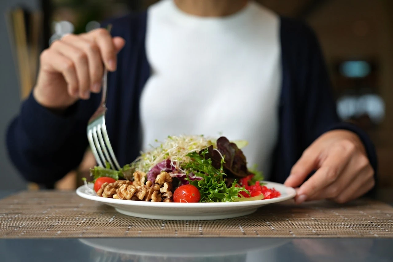 6 'healthy eating concepts' are evaluated as true or false by nutrition experts