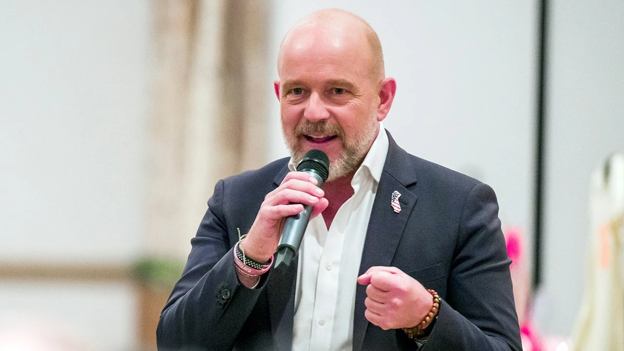 LIZ PEEK: Steve Hilton could pull off a California stunner if voters take the leap