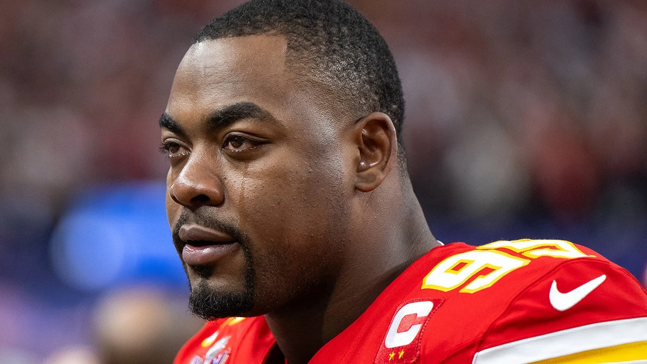 Chiefs' Chris Jones warned teammate he'd get emotional during Super Bowl national anthem