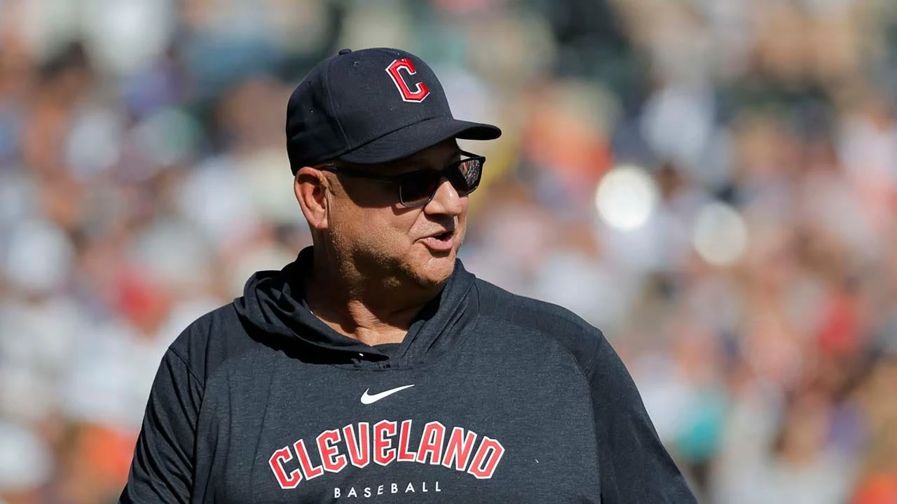Former Guardians manager Terry Francona defends team's name change amid Trump's pressure