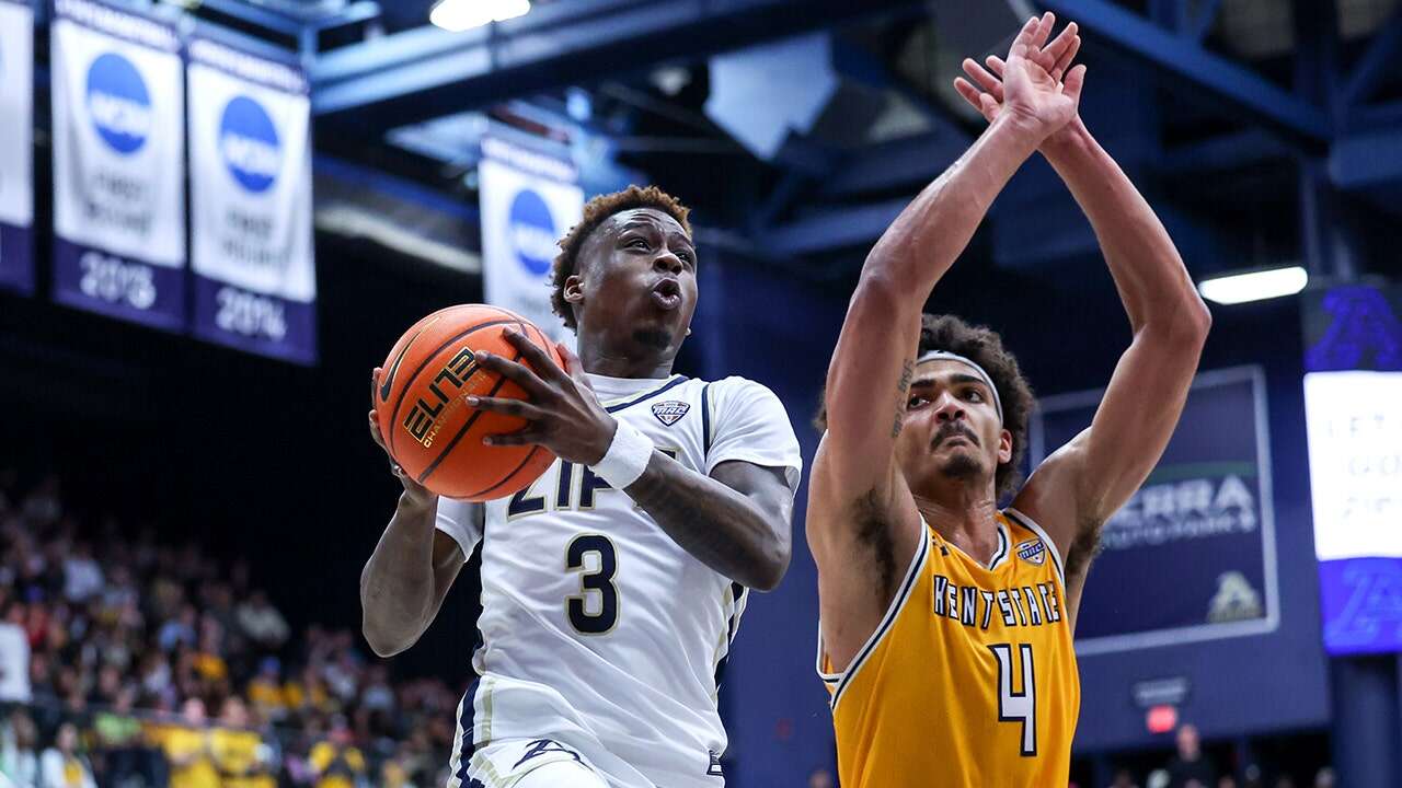 Akron heads to NCAA Tournament thanks to brutal Kent State foul in final seconds