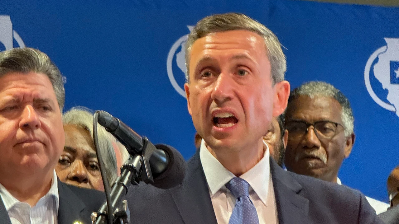 Democrats' chair vows to fight 'tooth and nail' to stop Trump, Republicans, in redistricting battle