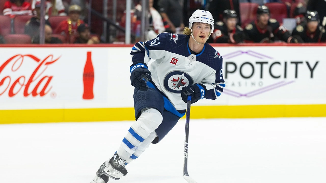 NHL first-round pick retires at age 21 due to tissue disorder diagnosis