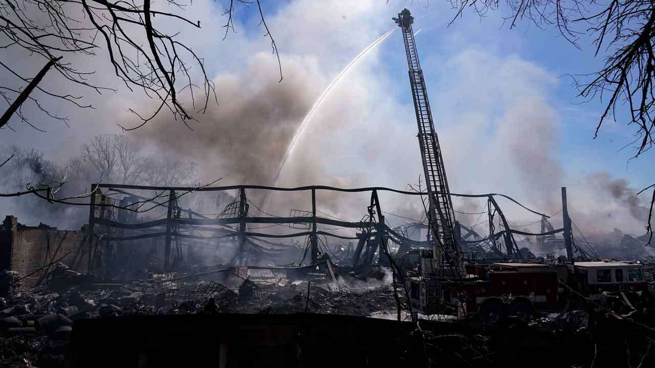 Richmond mayor tweets IN industrial fire is fully extinguished, fire chief says there's still work to do