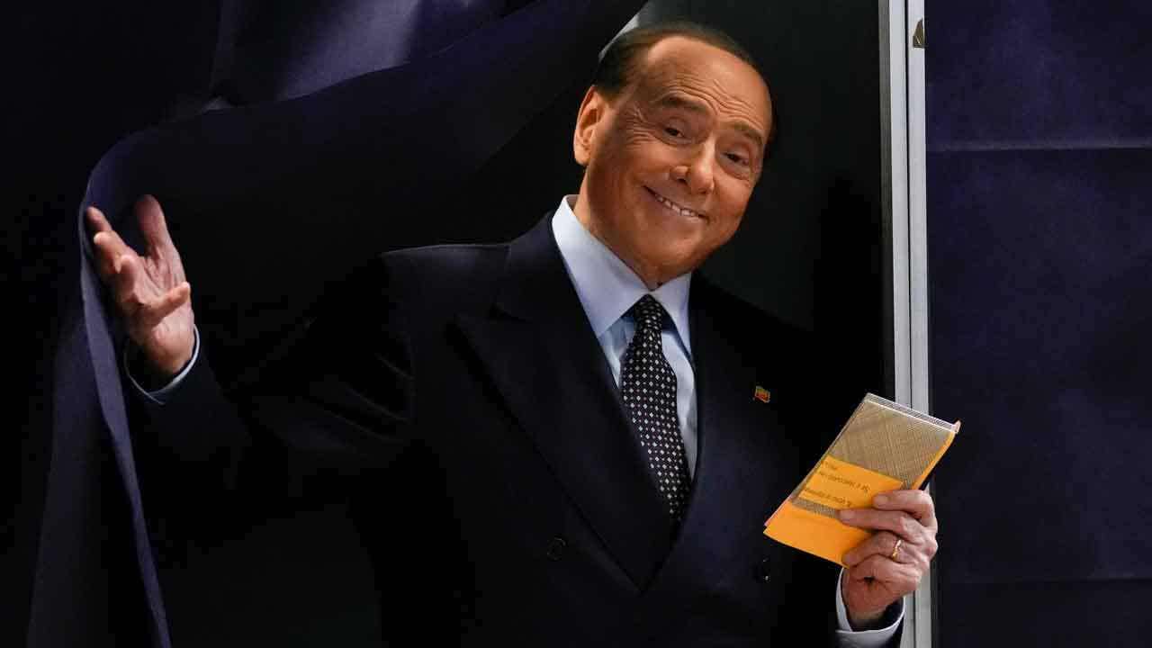 Former Italian pemier Silvio Berlusconi's condition is progressively improving, doctor says