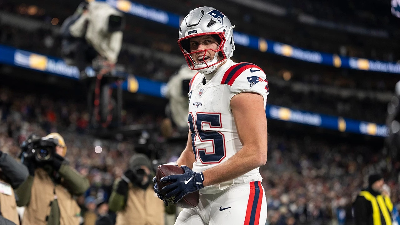 Patriots captains deflect questions about Mike Vrabel-Dianna Russini controversy: 'We're just focused'