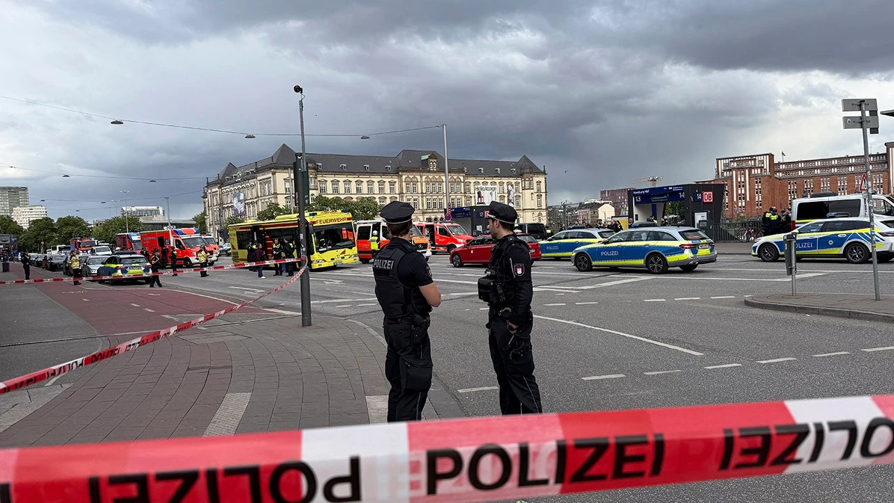 Major police operation underway after stabbing spree at German train station, woman arrested