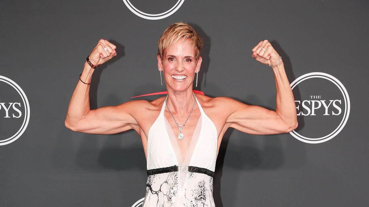 Olympic legend Dara Torres shares advice on how to live healthy lifestyle at 50 years and older