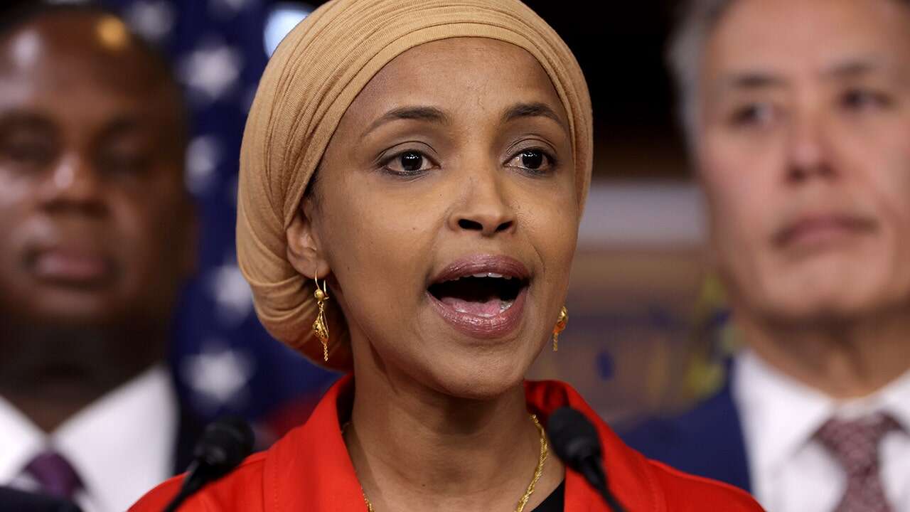 Ilhan Omar spotlights hypocrisy of politicians who criticized Trump but are attending inauguration