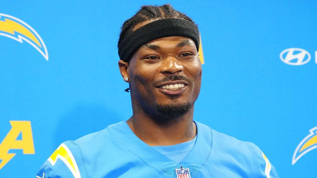 Chargers' Derwin James vows he's not 'changing s---' after suspension for rules violation