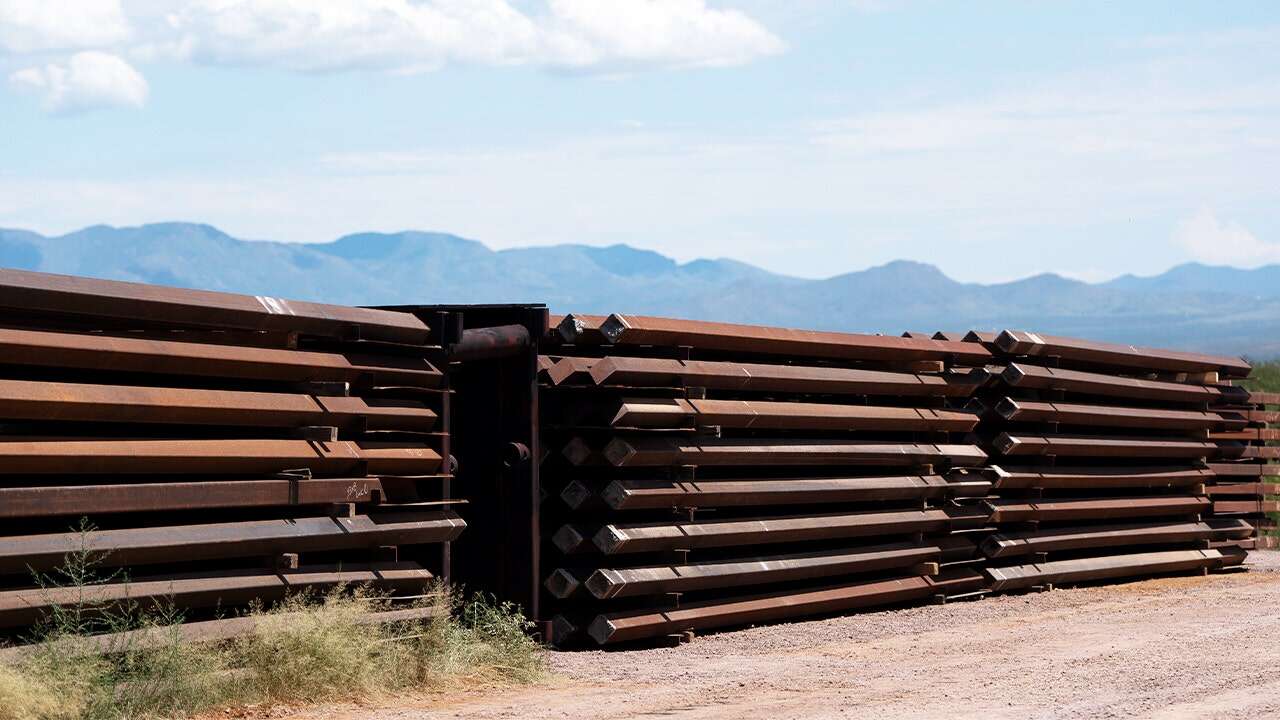 Judge rules that Biden admin violated environmental law in halt of border wall construction