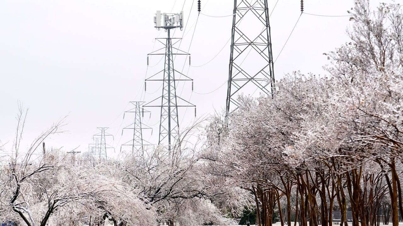 Austin mayor apologizes for continued blackouts following freak winter storm