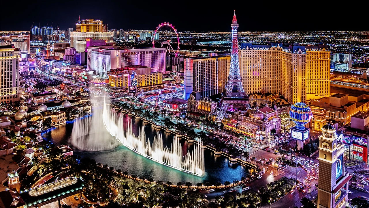 Las Vegas tourism drops sharply as some visitors claim 'casinos are empty' amid rising costs