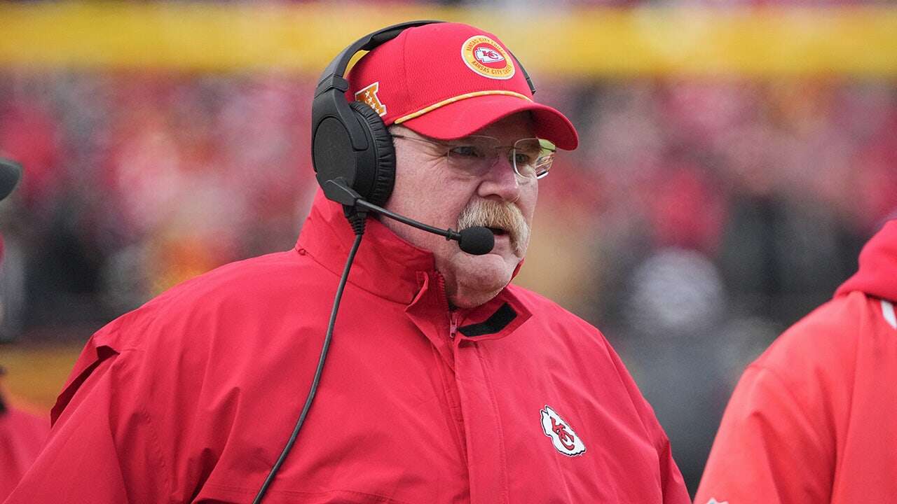 Chiefs' Andy Reid commits to another year of coaching ahead of Super Bowl rematch with Eagles: 'I'll be back'