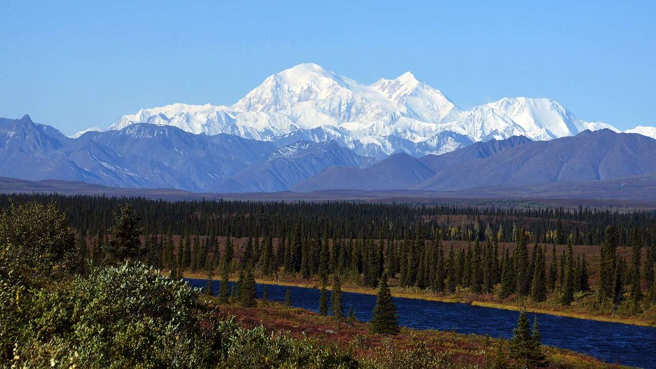 Trump pledges ditching Denali in favor of Mt. McKinley, but Alaska senators pan plan: 'Awful idea'