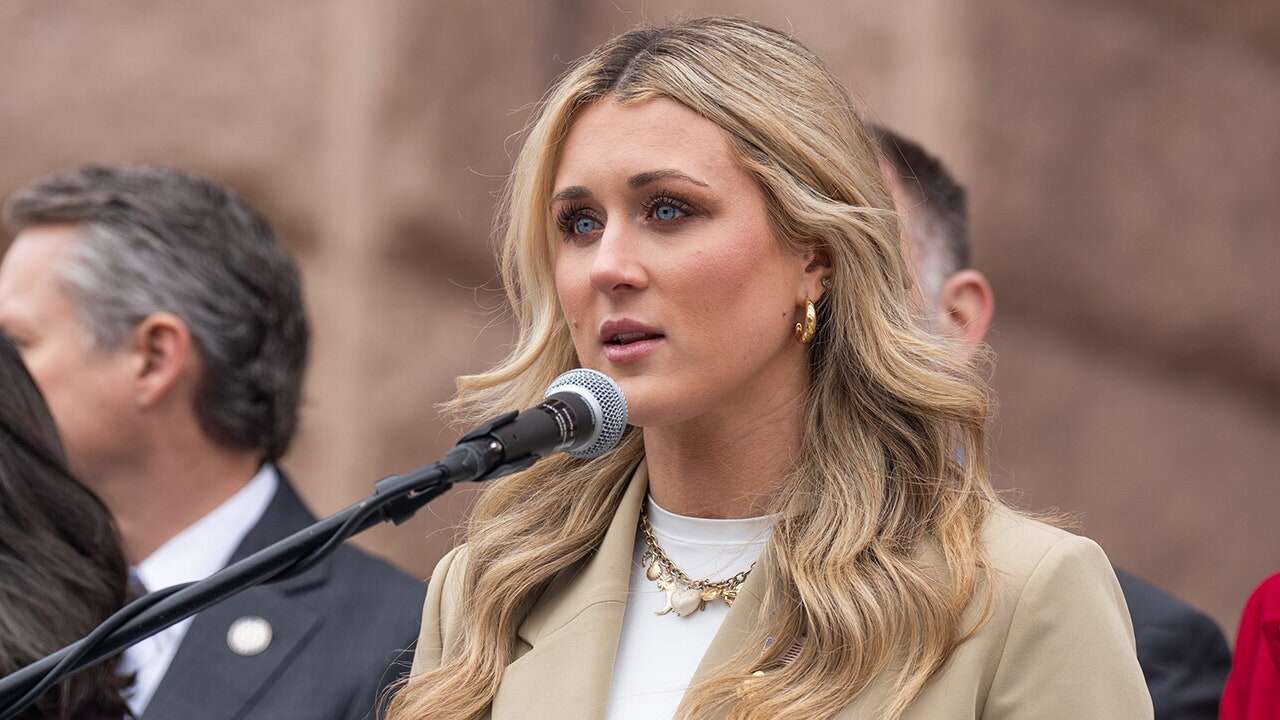 Riley Gaines leads pre-race prayer before NASCAR Cup Series race in Texas