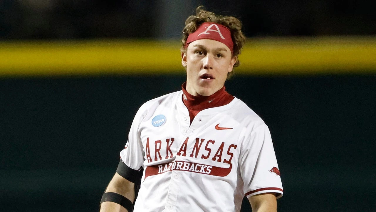 Arkansas suffers heartbreaking College World Series elimination to LSU after left fielder's critical mistake