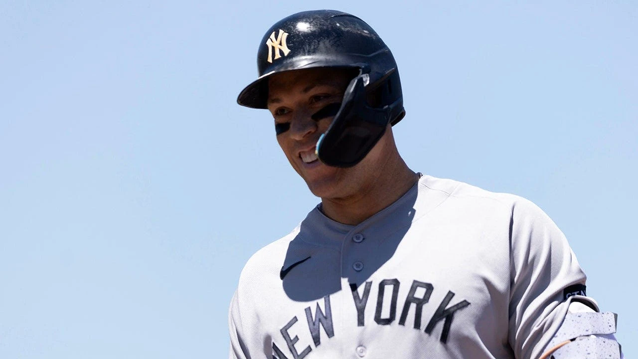 Yankees deliver 'remarkable' 13-run inning behind Aaron Judge's pep talk to wake up his teammates