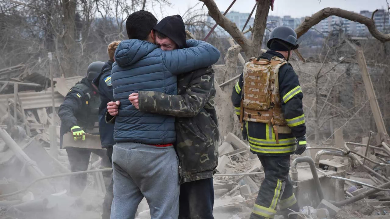 Russia launches ‘large-scale’ on Ukraine's energy sector, causing at least 3 deaths, widespread outages