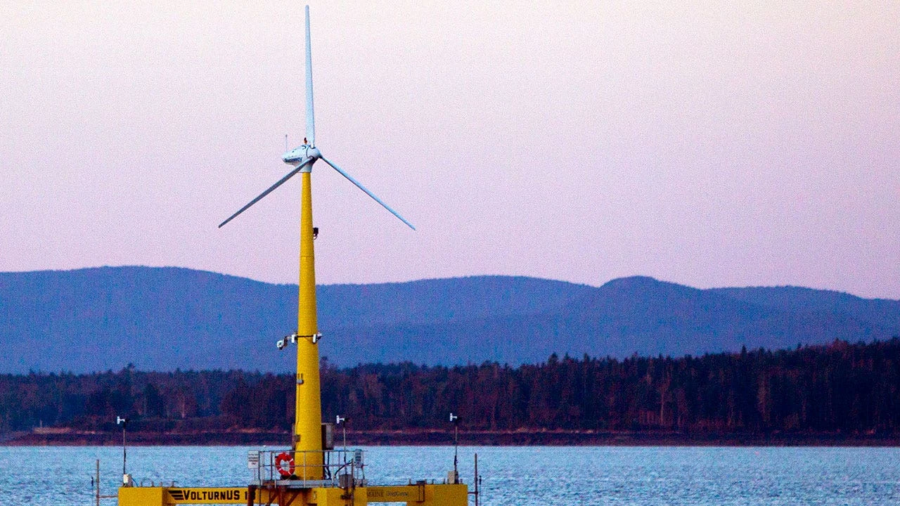 Floating wind turbine in Maine proves resilient in storm simulation, researchers say