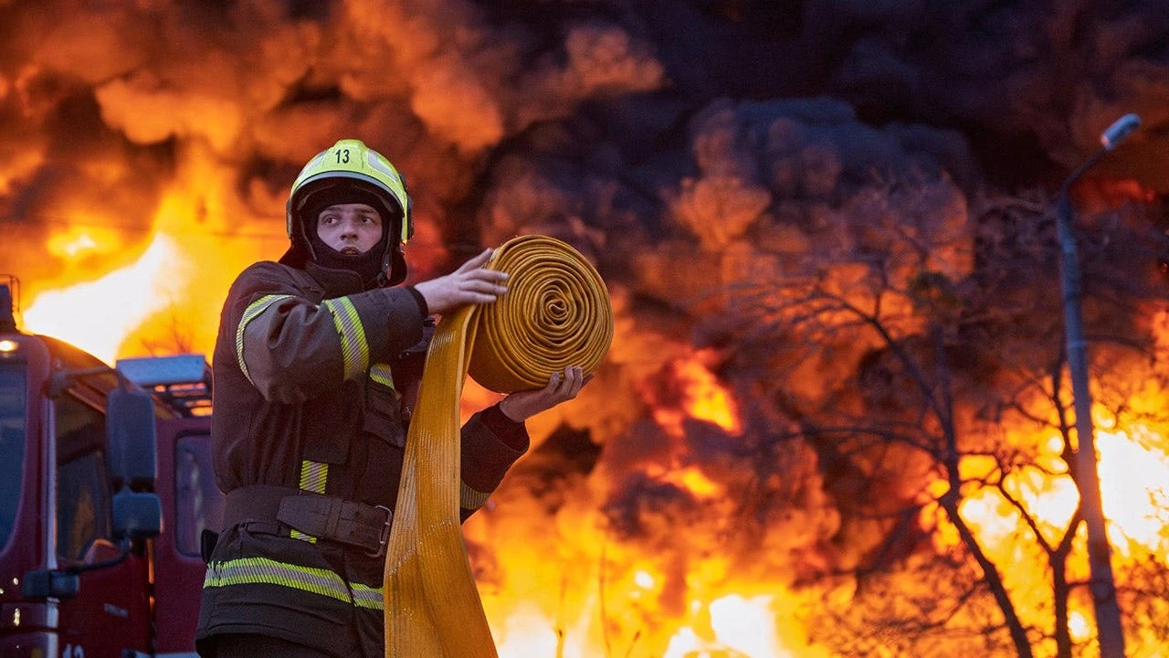 Russian missiles and drones bombard Ukraine in hourslong attack, killing at least 16