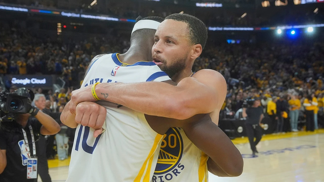 Steph Curry, Jimmy Butler's hot shooting lead Warriors to play-in win over Grizzlies