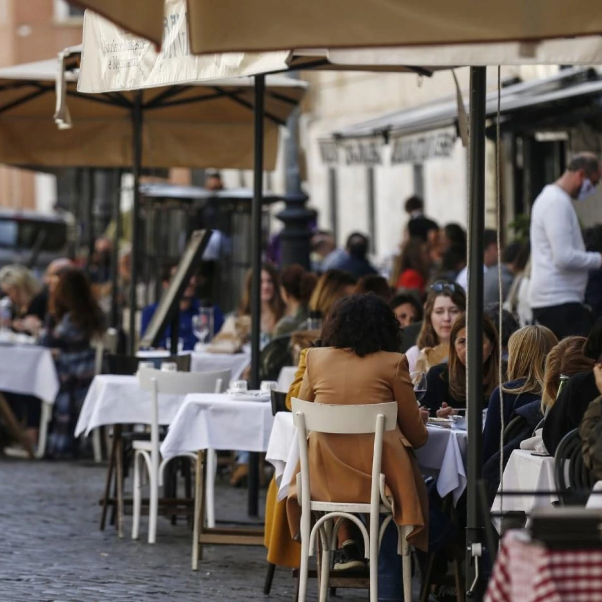 Dalla prossima settimana quasi tutta Italia sarà in zona bianca