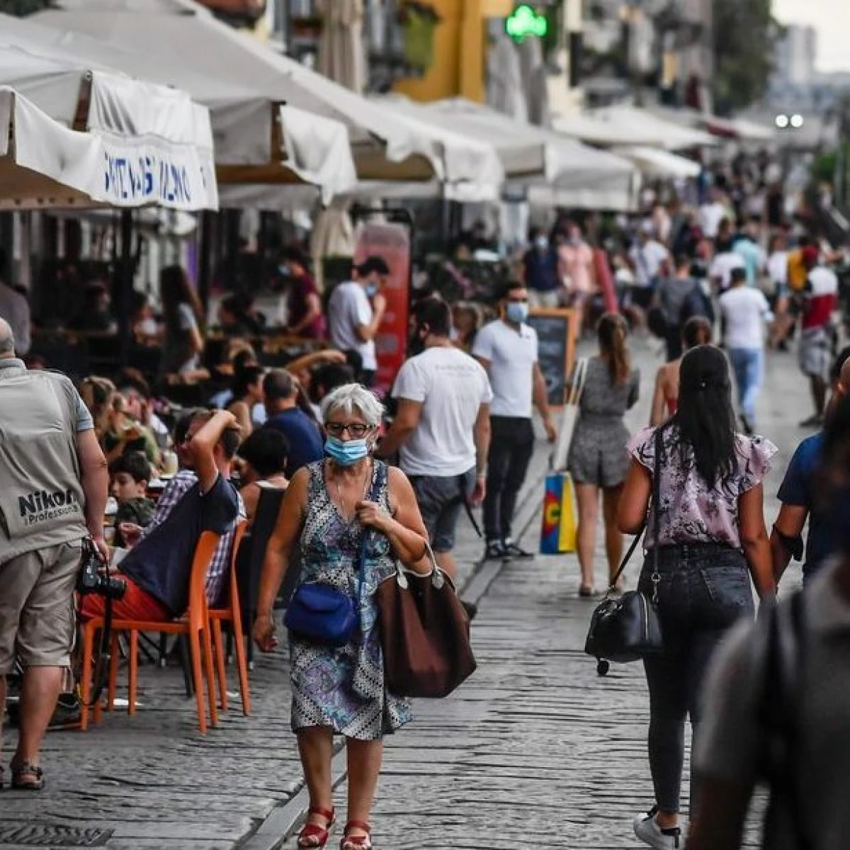 Quando serve ancora la mascherina e perché bisogna sempre averla con sé