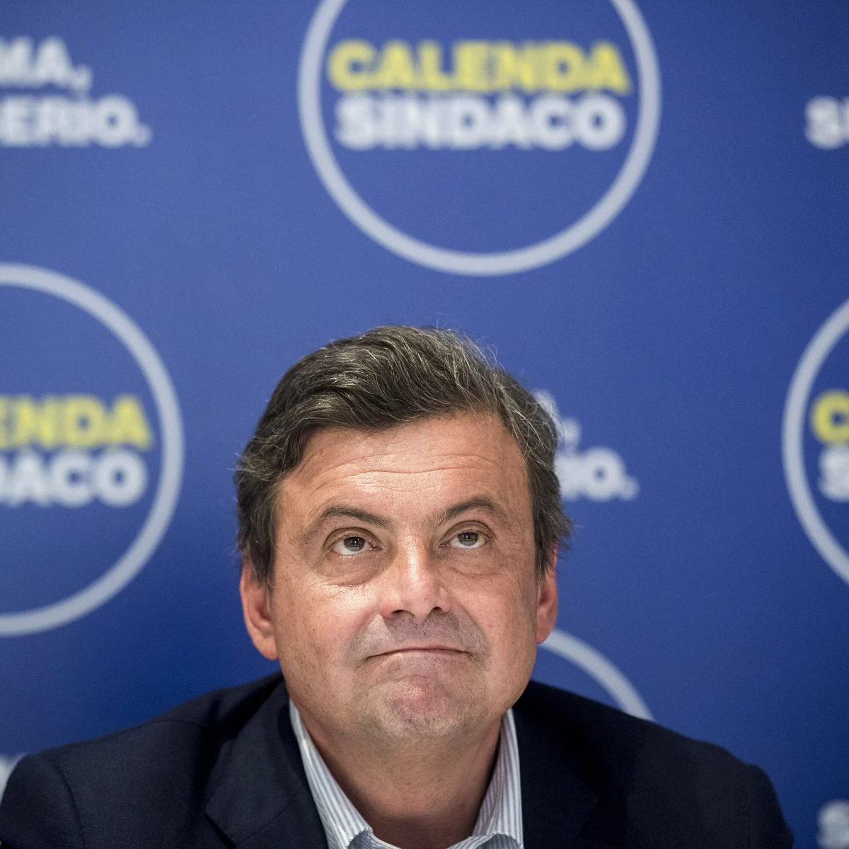La verità su Carlo Calenda minacciato dagli occupanti