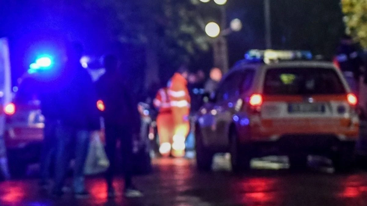 Precipita per 10 metri e finisce in una botola: gravissimo un ragazzo di 19 anni