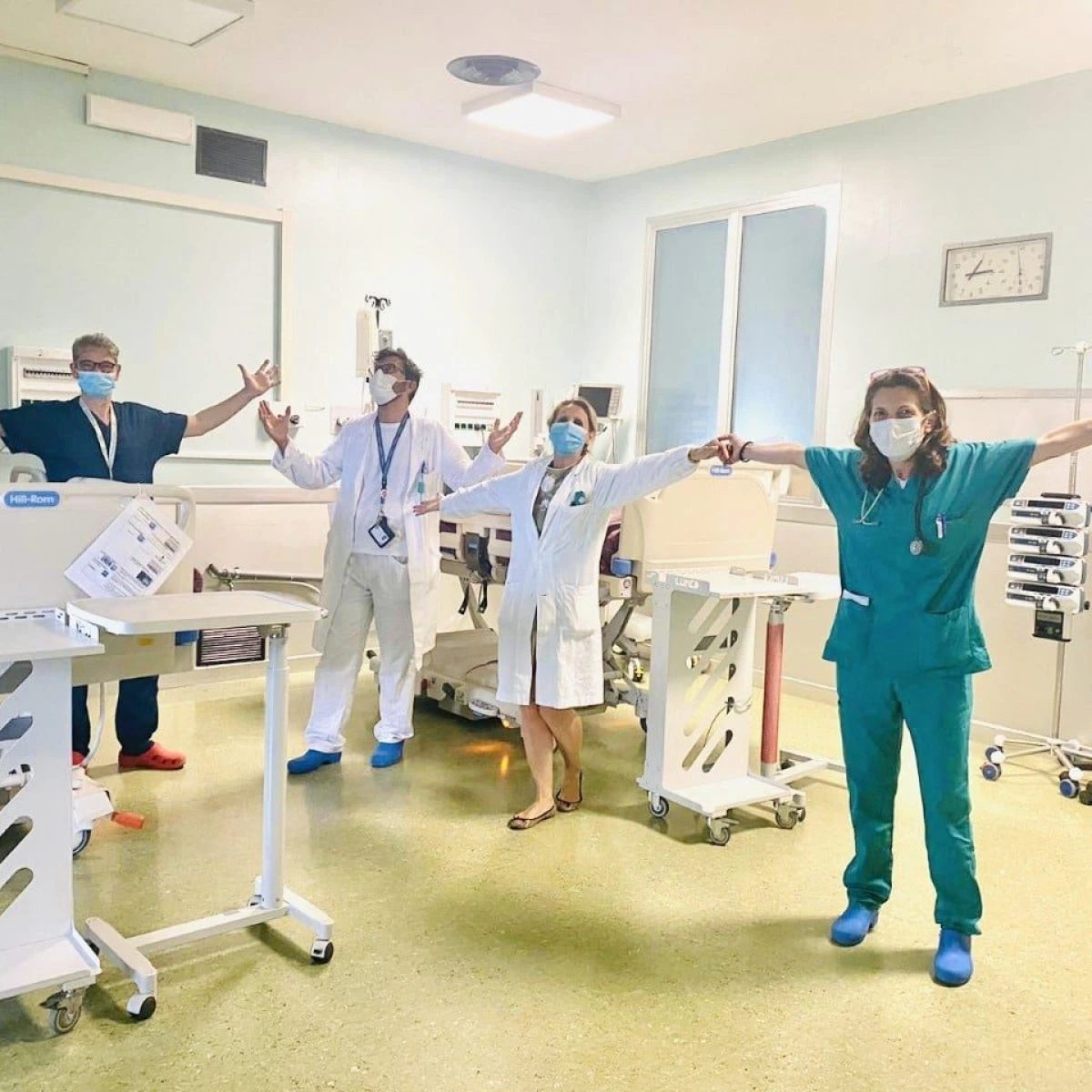 Chiude l'ultima terapia intensiva Covid dell'ospedale San Carlo