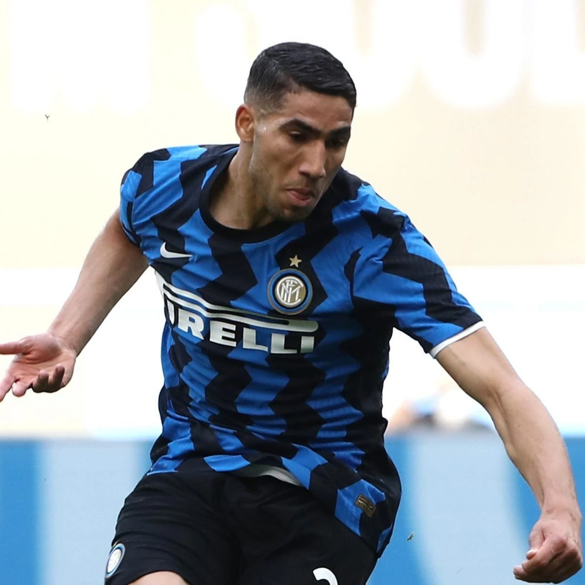 Ultime notizie di mercato LIVE: affondo Psg su Hakimi. Calhanoglu day all'Inter