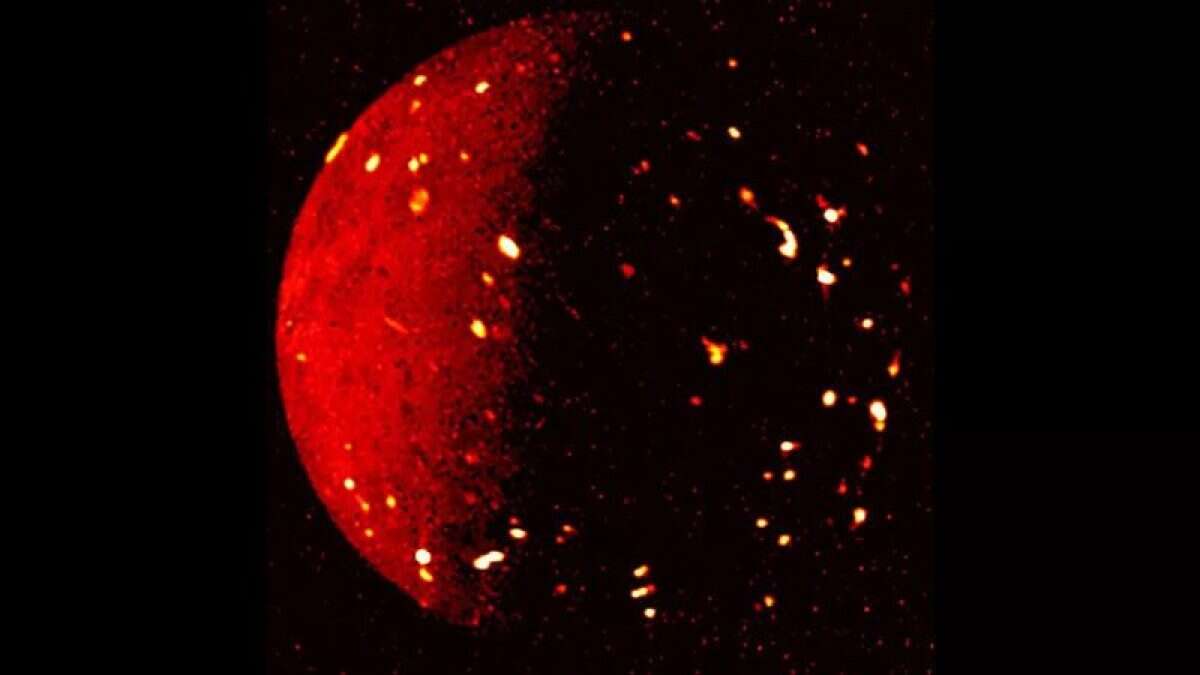 La lava incandescente sulla luna di Giove regala uno spettacolo spaziale mai visto prima d’ora