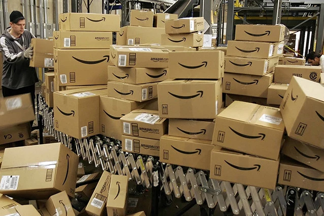 Così Amazon distrugge milioni di prodotti invenduti ogni anno