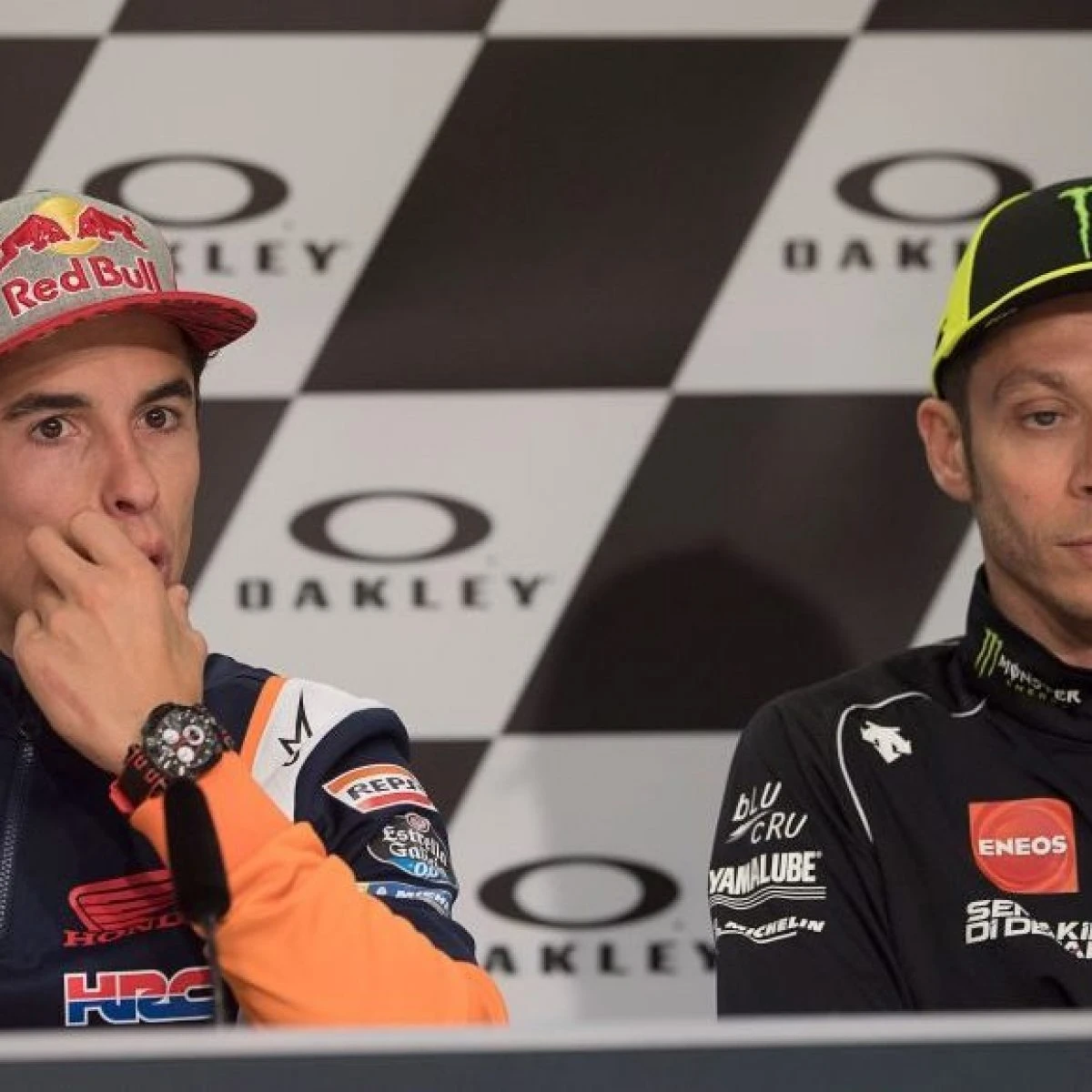 Marquez sorpreso da Valentino Rossi: “Non riuscirei a immaginarmi nella sua situazione”