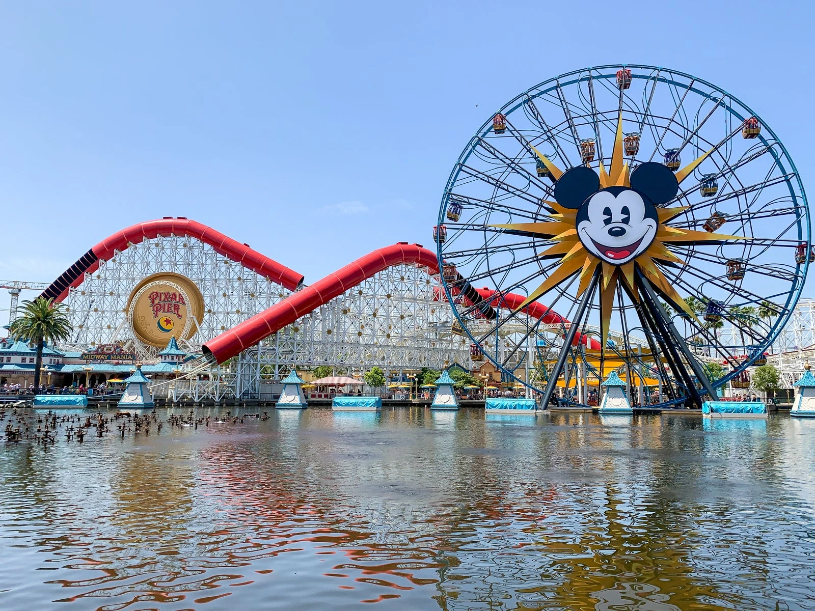 How to save money by buying discounted Disney gift cards
