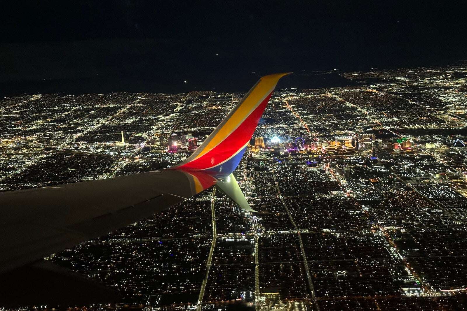 Southwest officially enters red-eye era with 5 overnight flights landing Friday morning