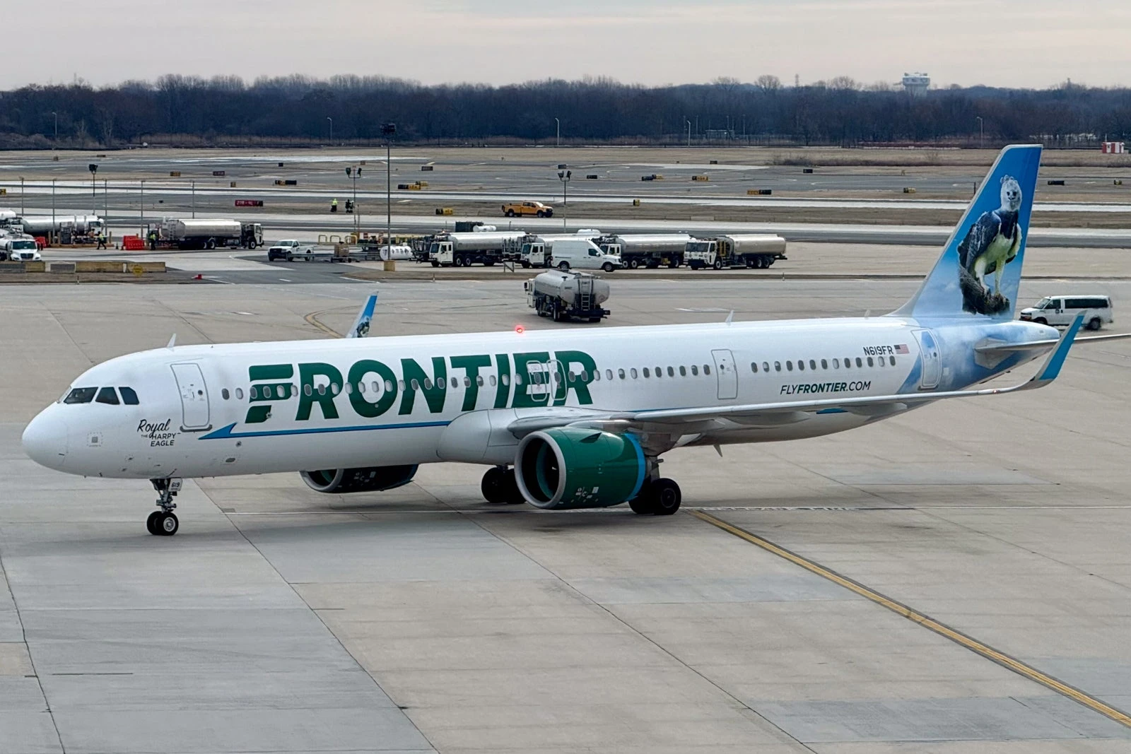 Frontier Airlines offers Elite Gold status to anyone with $40 and a Southwest Rapid Rewards number