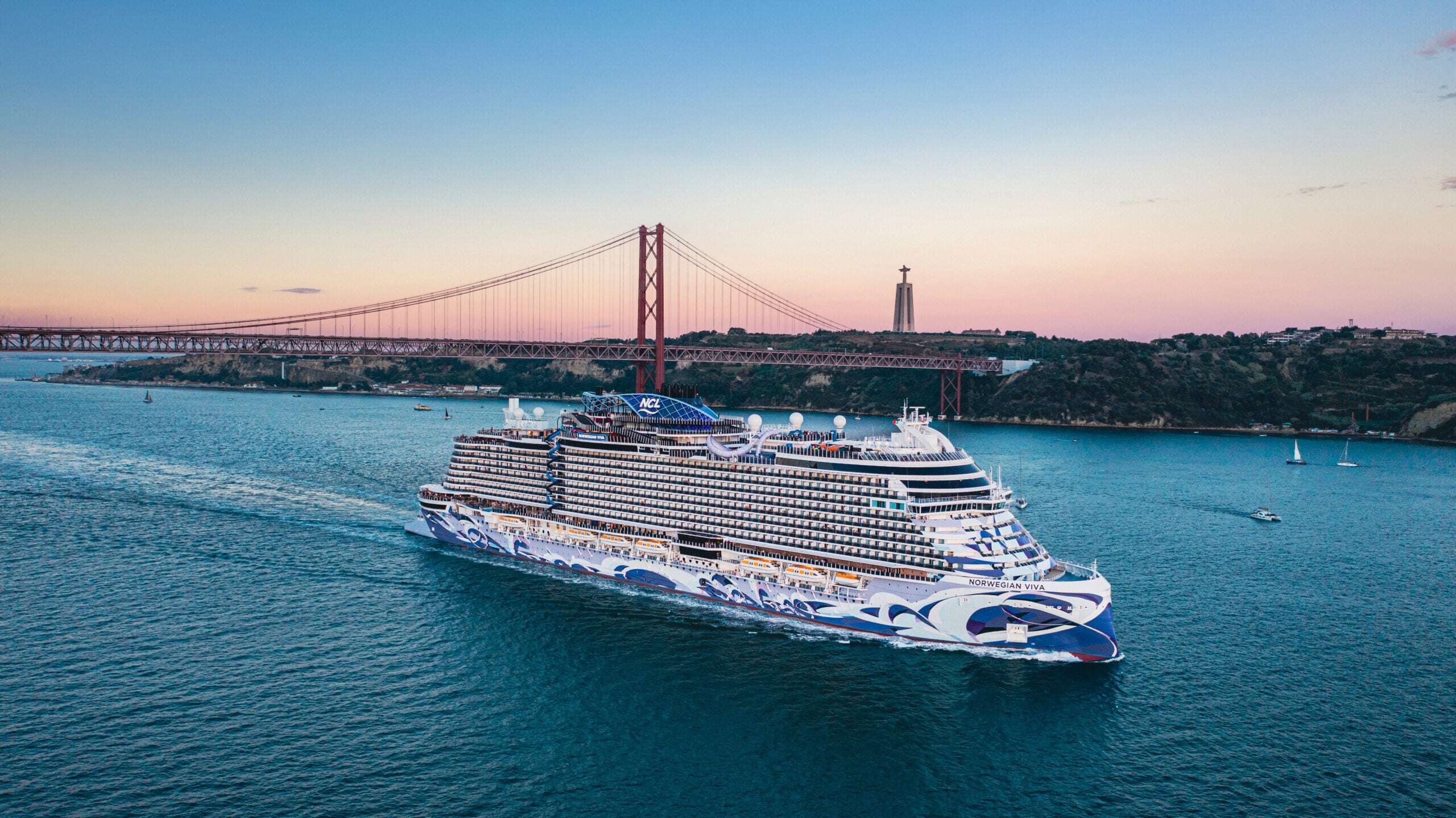 This cruise company just ordered 8 new ships — and thinks other lines will, too