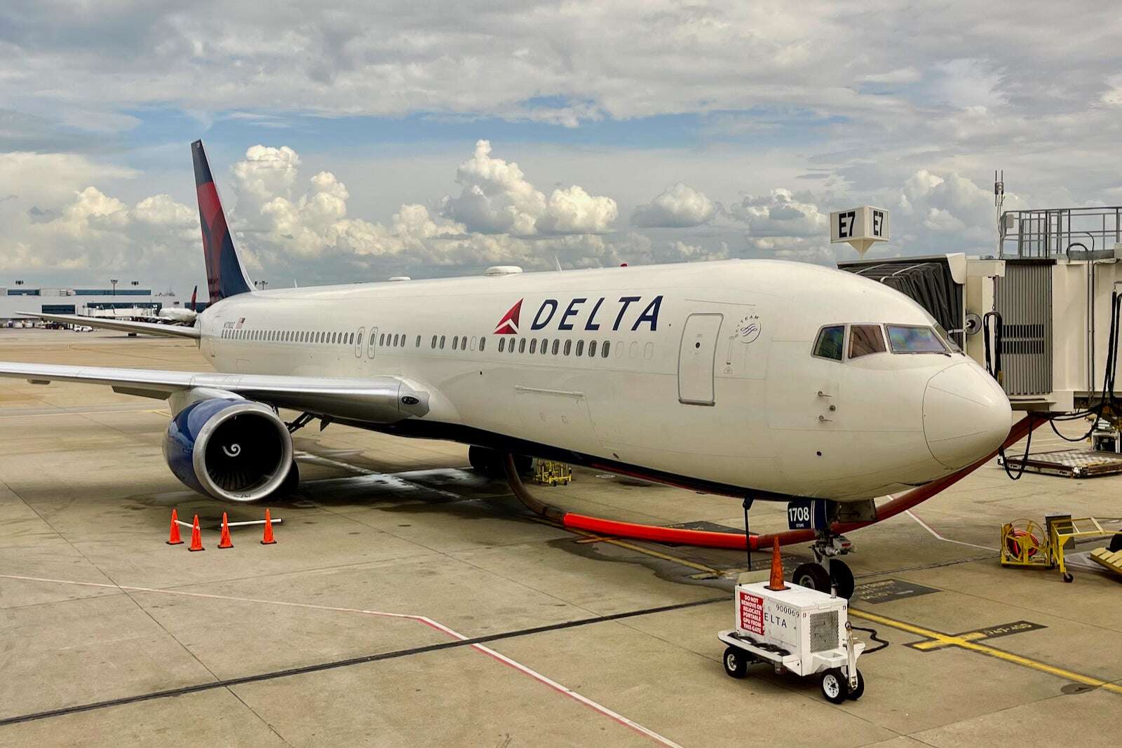 Reminder: Many Delta eCredits expire on Dec. 31 — here’s how to use them