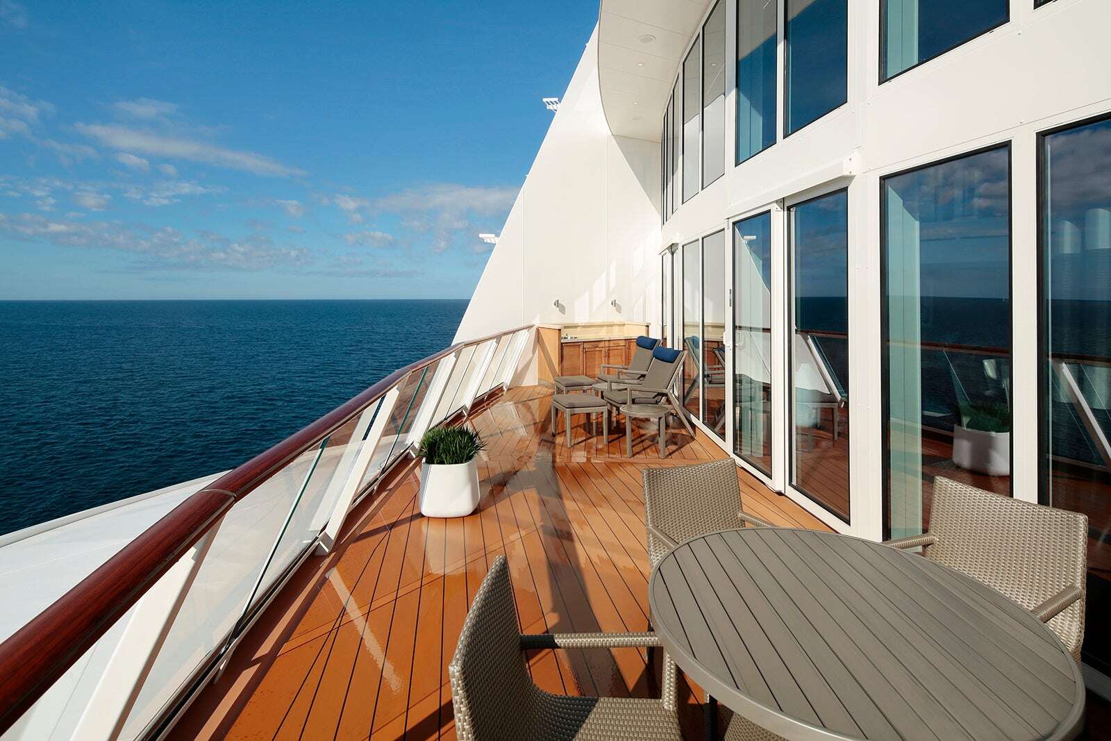 How to snag cruise ship suites for less