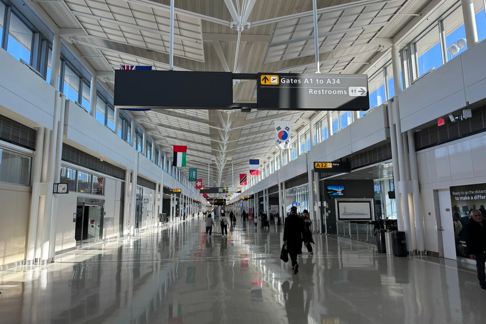 Nearly 200,000 fewer Europeans flew to the US in March, new data shows
