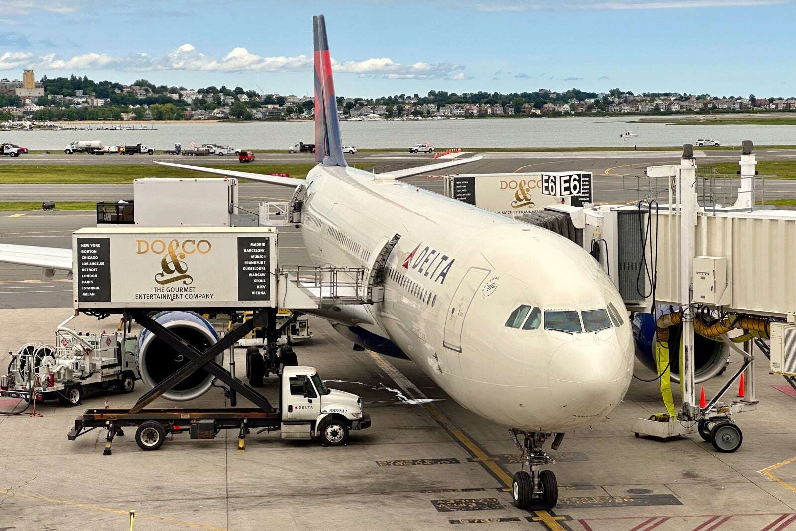 Delta unveils 10th Amsterdam route with nonstops from Tampa