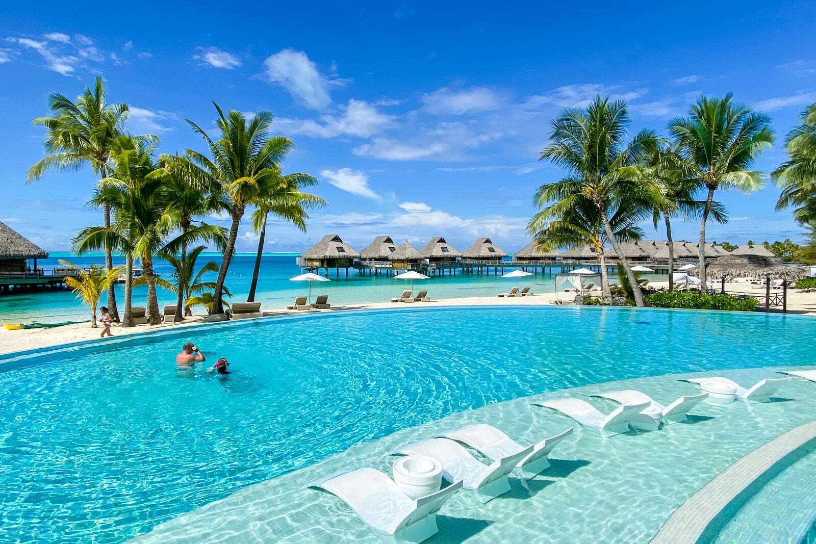 Book fast: Summer award night availability at Conrad Bora Bora Nui