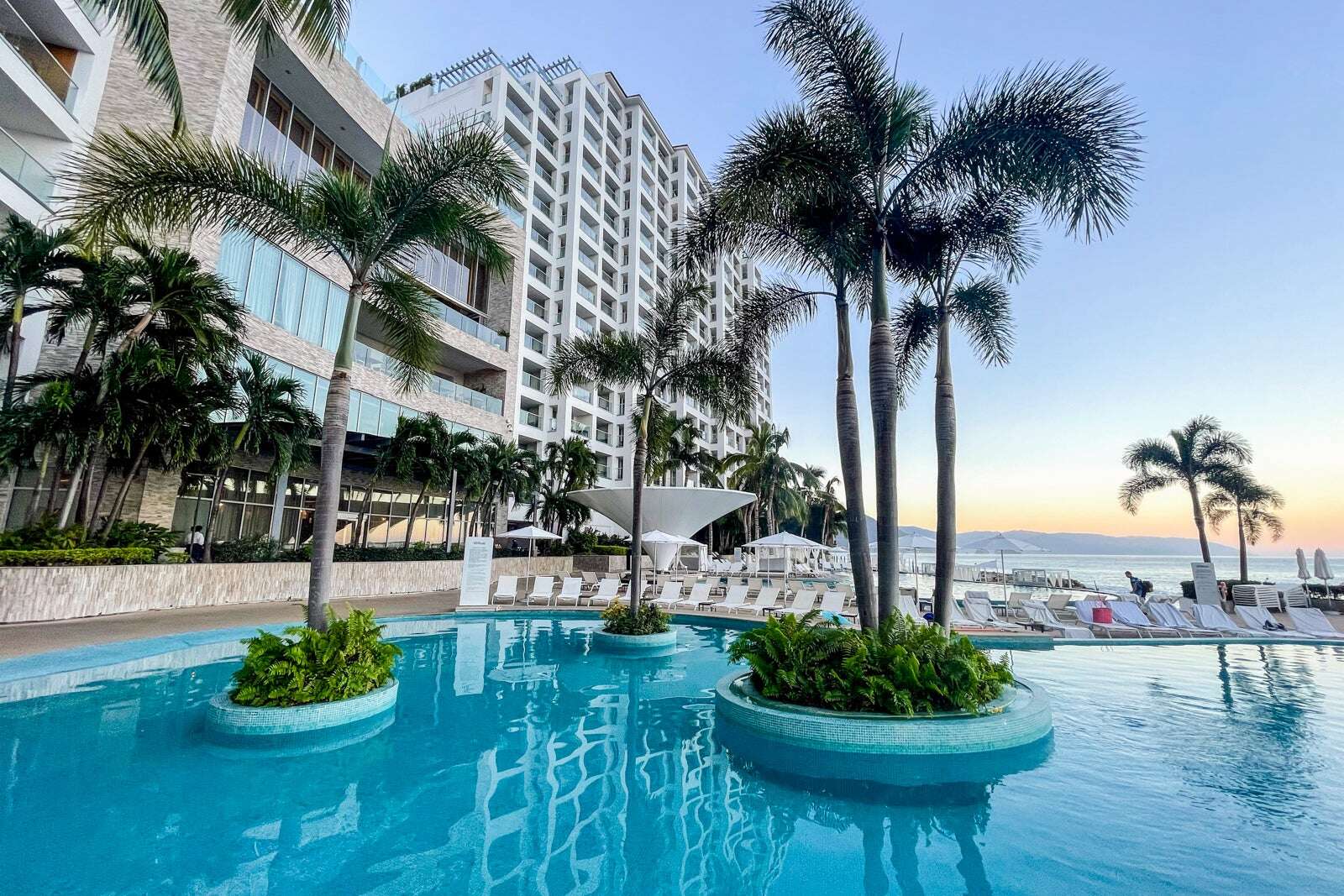 Hilton Vallarta Riviera All-Inclusive Resort review: A beautiful setting with several drawbacks