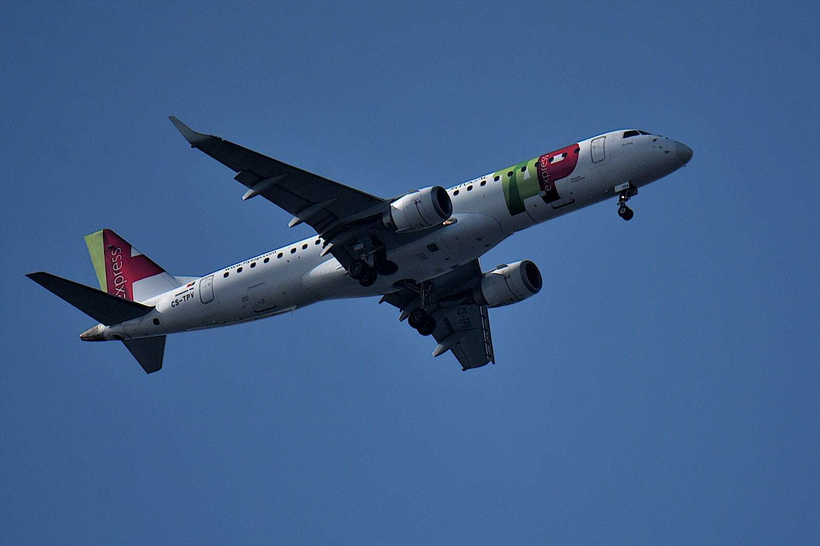 TAP Air Portugal summer sale: One-way fares to Europe from $207