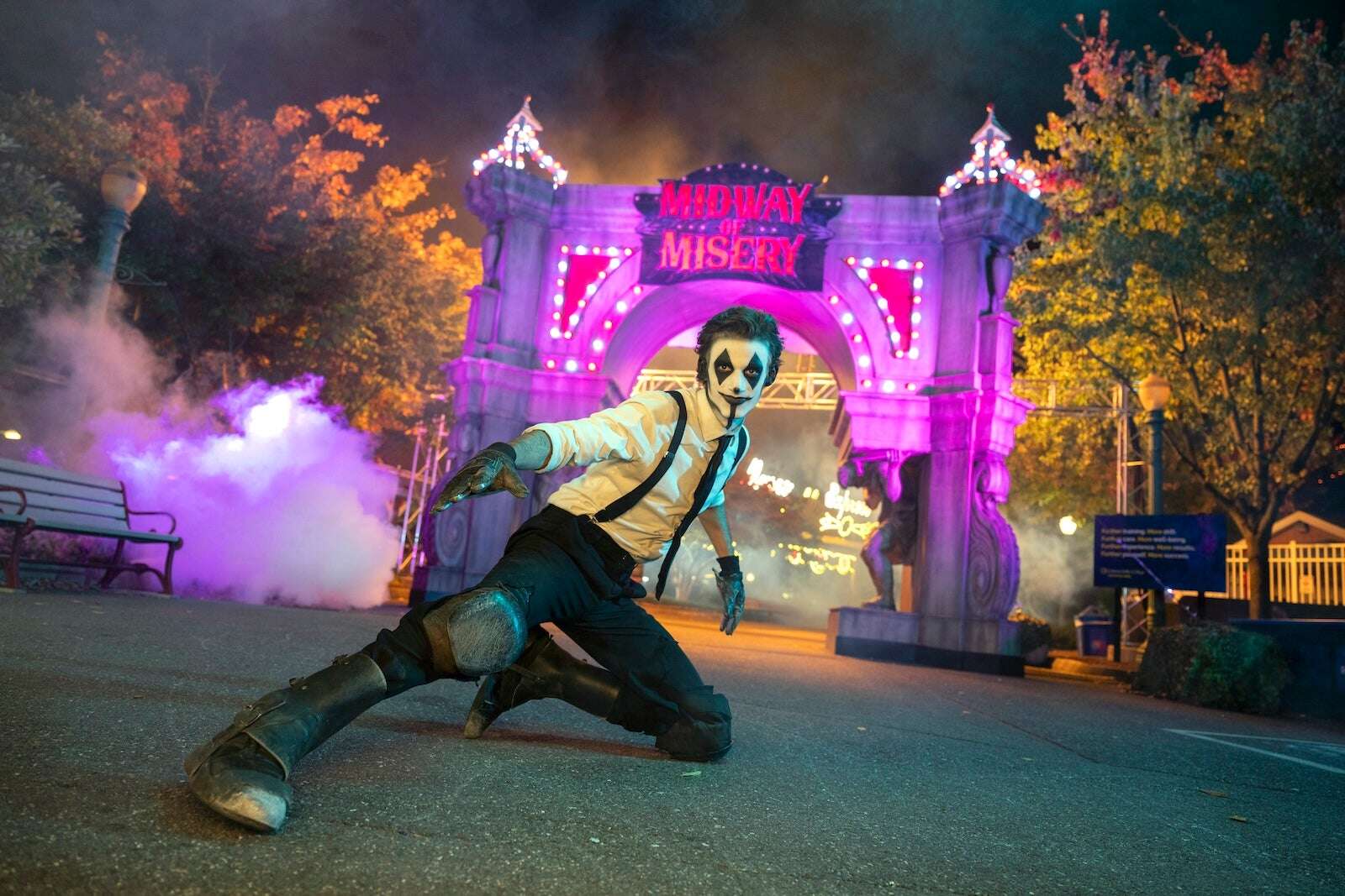 Let’s boo this! How to celebrate Halloween at theme parks this fall