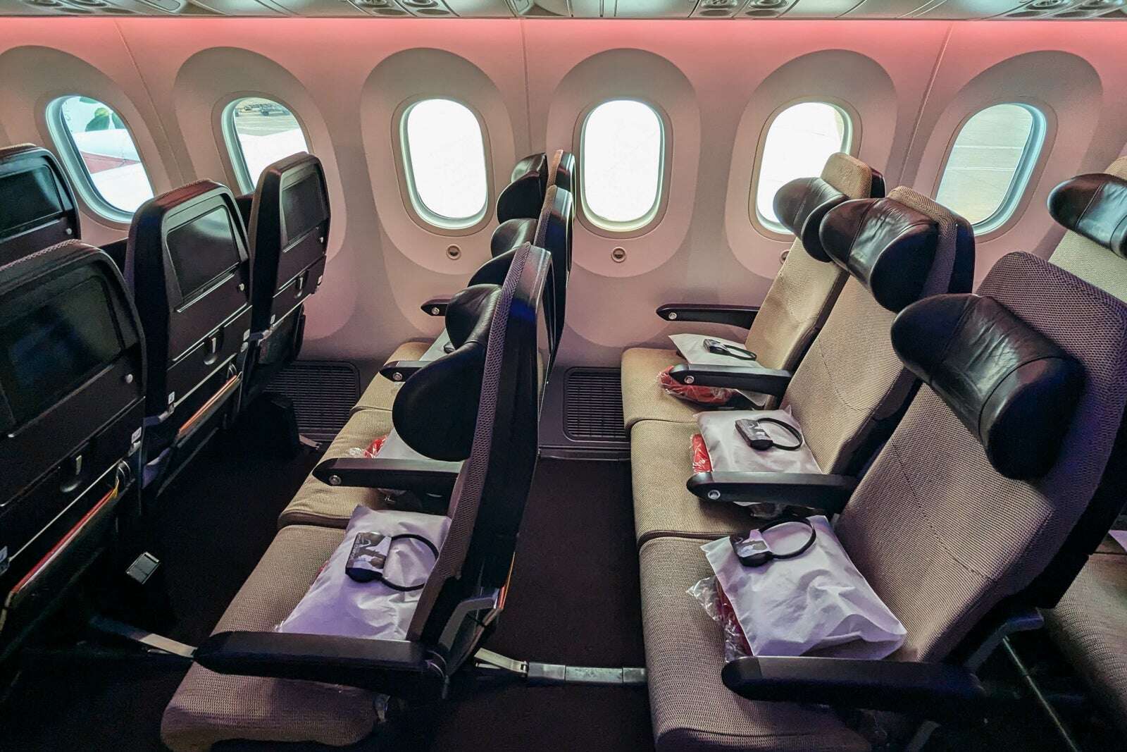 Is Virgin Atlantic Economy Delight worth it on the Boeing 787 Dreamliner?